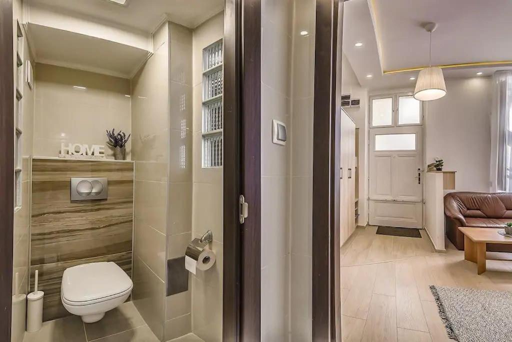 Szechenyi Renovated 2Br At Danube River Budapest Luaran gambar