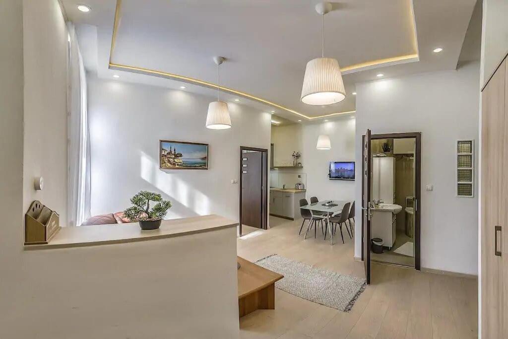 Szechenyi Renovated 2Br At Danube River Budapest Luaran gambar